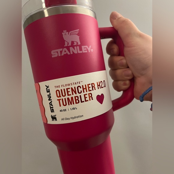 Stanley Limited Valentines Target Release Bundle Pink and Red40 oz cold Cup - Picture 10 of 16